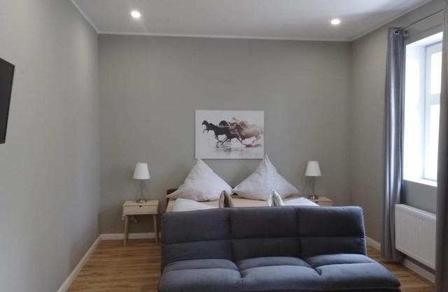 Neu möbliertes 1 - Zimmerapartment mitten in der Natur