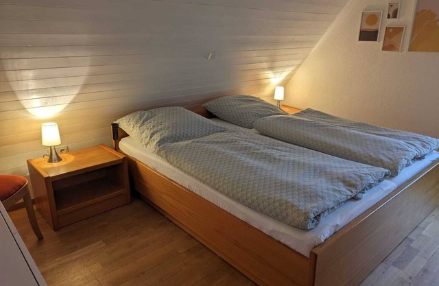 Neu Renovierte 90qm Ferienwohnung im Dachgeschoss
