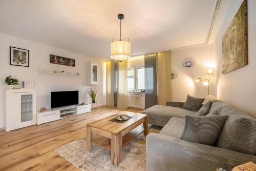 Neue 4 Zi Küche Bad Parknähe