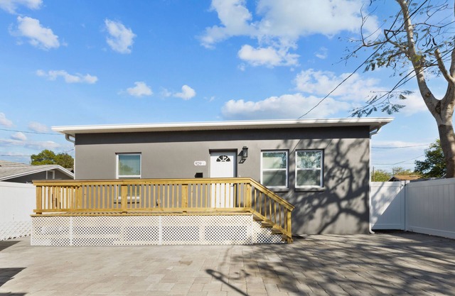 New 2 Bedroom - Downtown St Pete!