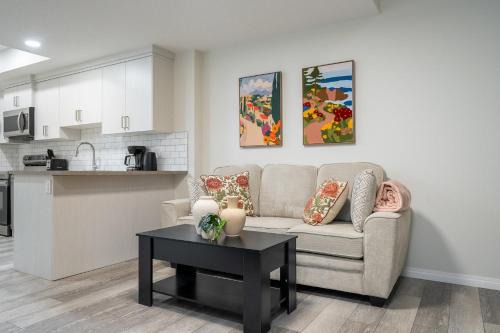 NEW! 2BR Private Suite SE Calgary - FREE Banff Pass, Netflix, Parking!