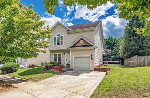 New 3 BR House in Huntersville