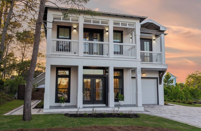NEW!30A Paradise 🏝️ 4MIN to the beach 🌊,Private pool 🏊, Golf Cart & bikes 🚲