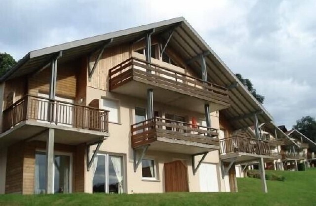 New apartment. in Gerardmer, in quiet residence with lake views.