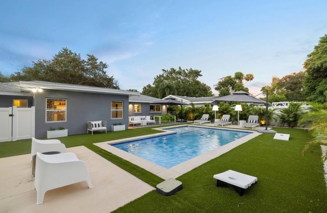 NEW! Artsy 3BR/2BA Pool Home Arlington Park Near Beaches