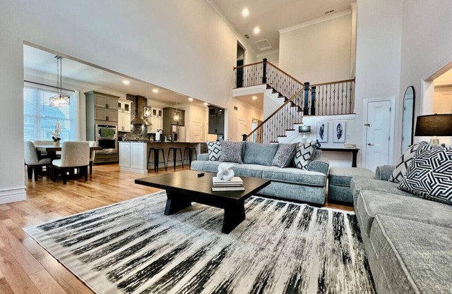 NEW, big, beautiful, Executive Home Liberty Twp
