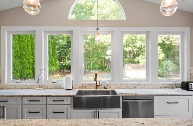 New Build, Private Beach, Central Air, Big Yard, Firepit, Wine Bar
