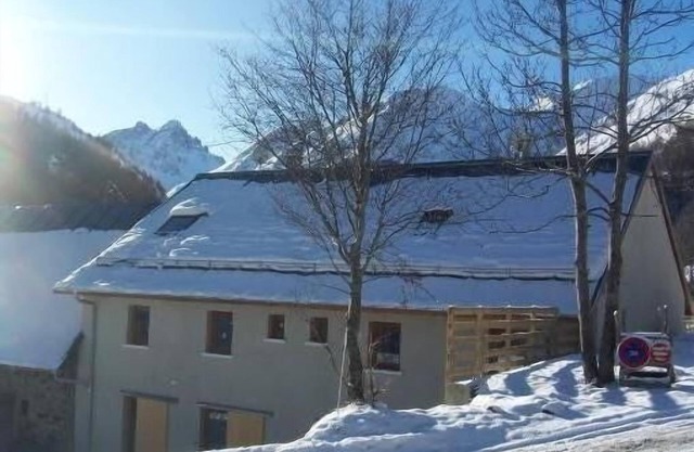 New chalet in a hamlet in Savoy