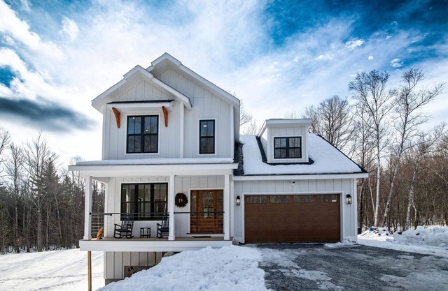 New construction: 4-bed, 4-bath house at Okemo Ski Mountain in Ludlow, VT