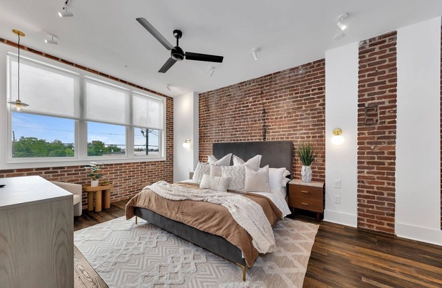 New Construction Loft Style Spacious Lux Apt 204