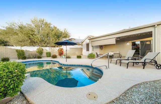 NEW! Cozy desert getaway with private backyard and seasonal pool!