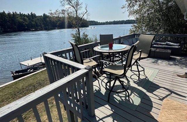New England Lake Vacation Home