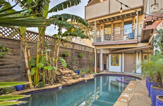 NEW! Expansive Houston Villa w/ Private Oasis