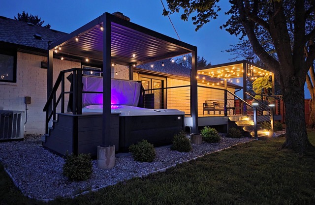 New! Family Retreat Hot Tub & Fun country home!