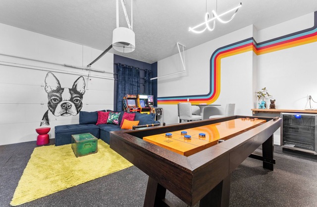 New GAME ROOM! 5min to SDC ▪ Golf ▪ 3 Pools ▪ Pool Table ▪ Air Hockey ▪Fireplace