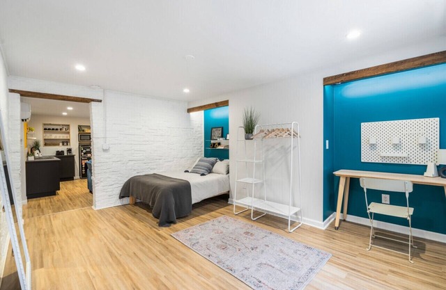 New! Garden Apartment in South Shore!