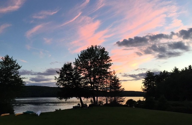 New Hampshire lakefront cottage in private association.