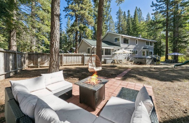 *NEW* Hot Tub + Fire Pit + Playground