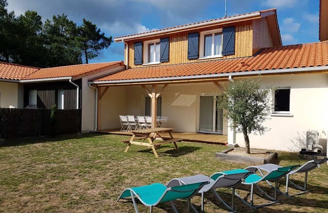 NEW HOUSE 600 m FROM LAKE SANGUINET/BISCARROSSE