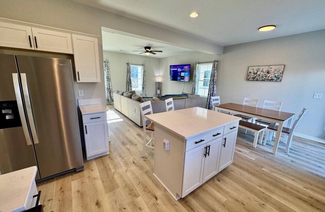 New House! Close to HPU & HPMKT
