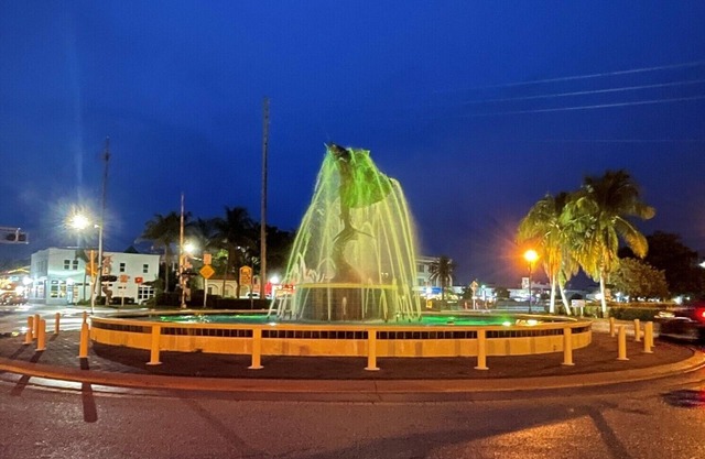 New House, Downtown Stuart! 10 minutes to Beach. Family & Pet Friendly, Laundry