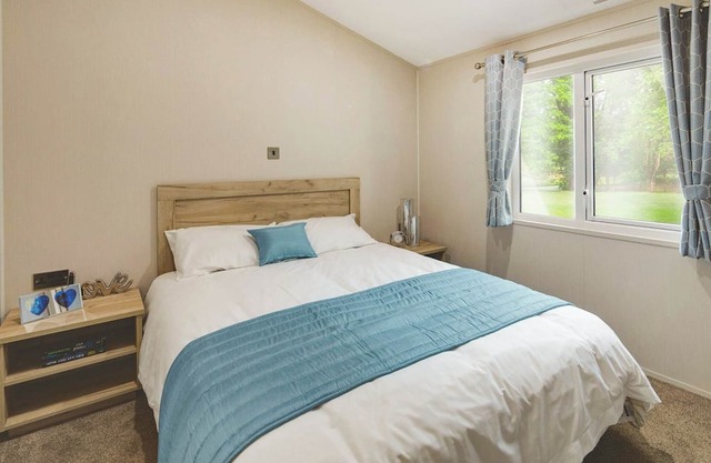 New in 2020. Modern lodge with one double and one twin.