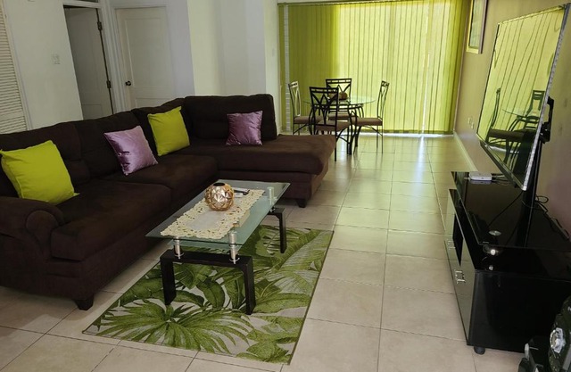 New Kingston Luxurious Secure Condo