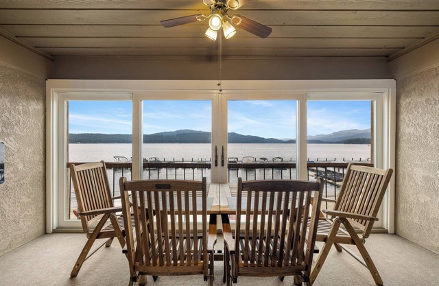 New* Lake Time - Crystal Beach - Lakefront - Beach - Seasonal Pool