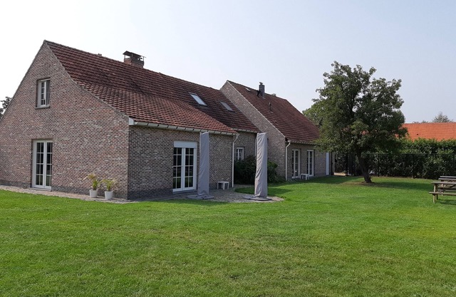 NEW large vacation home (28p) in touristy Kalmthout! SOME enjoyment!