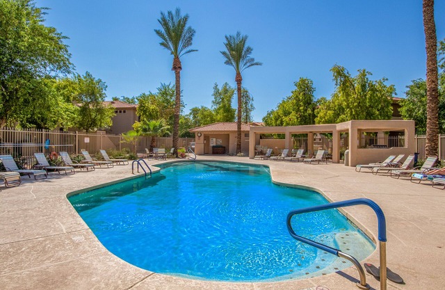 New listing! 2 Bedroom condo with split floor plan!