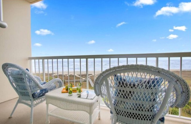 New Listing! Beachfront 7th floor condo with marvelous, shared resort amenities!