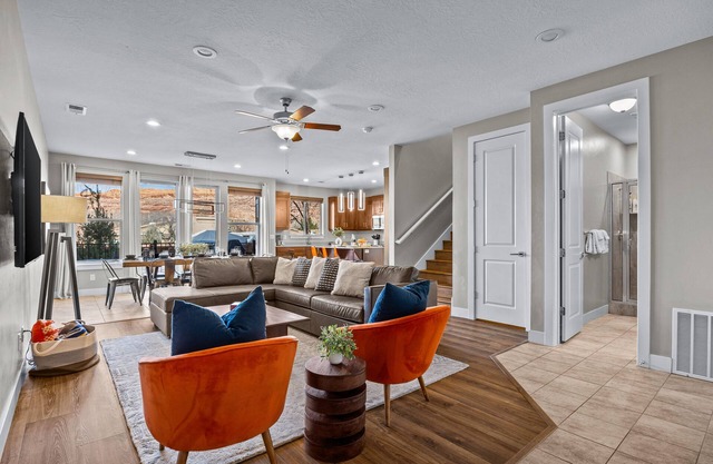 New Listing: Discounts | Pool/Spa | Garage | Kid/Pet Friendly | DT Location | 664