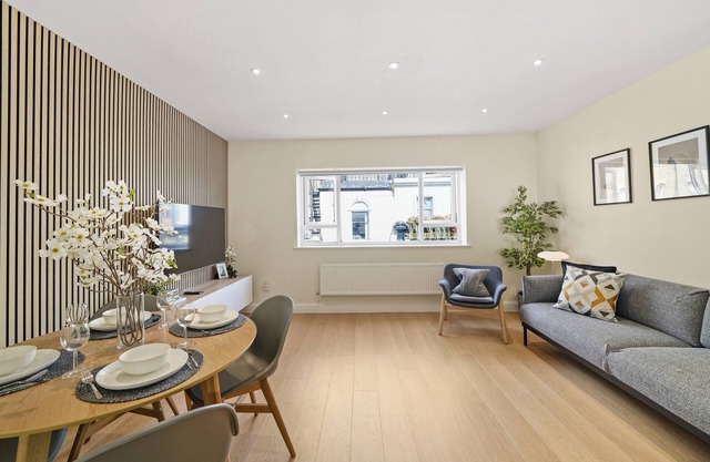 NEW LISTING! Excellent Location for Exploring London