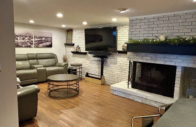 NEW listing! FARMHOUSE ON FIRST-Spacious 5-bedroom house, close to CASV