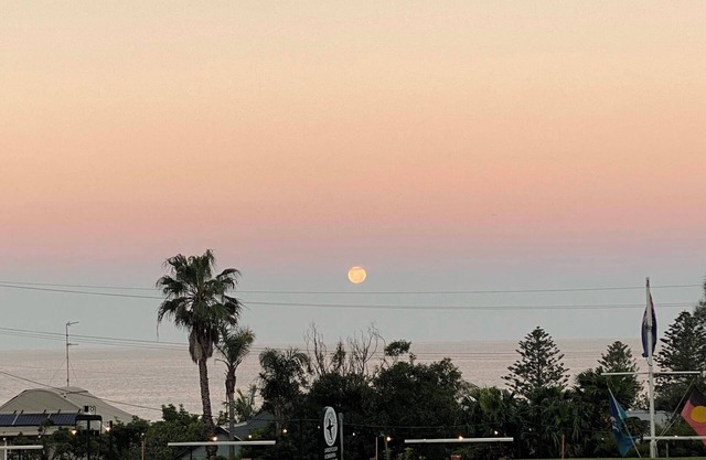 New listing:nRetro styled retreat Wombarra Ocean Views