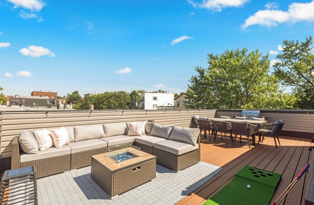 New! Lux Home w/Rooftop Oasis I Mins to NYC I Sleeps 9