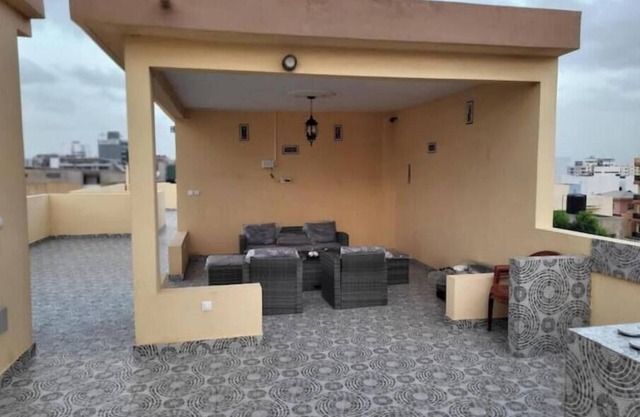 New luxury 1 bedroom apt w/patio -B2