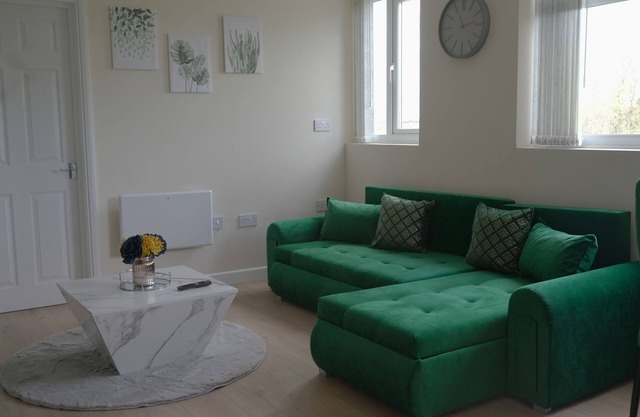 New Luxury Apartment in Luton