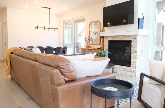 NEW! Luxury Keystone Condo with Mountain Views