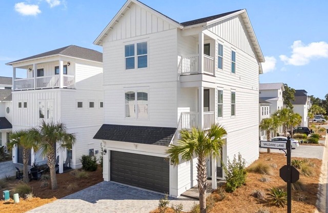 NEW | Luxury | Walk to Beach | Pool | Gameroom