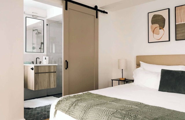 New Modern Luxe Stay - Roof Deck - Center of RiNo