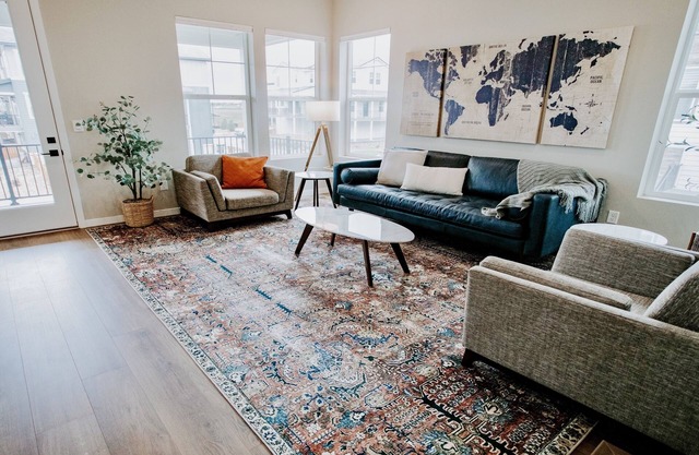 New Modern Stylish Oasis, Bright and Comfortable Home