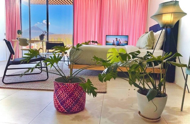 New Nordic Loft With Amazing View of Volcano, 70mbps Wifi and Covered Parking