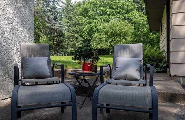 New Openings - Labor Day Weekend Lake Proximity, Brand New Modern Comfort