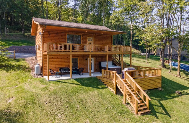 New! Quittin Time: Lake Area, A/C, Fireplace, Fire Pit!