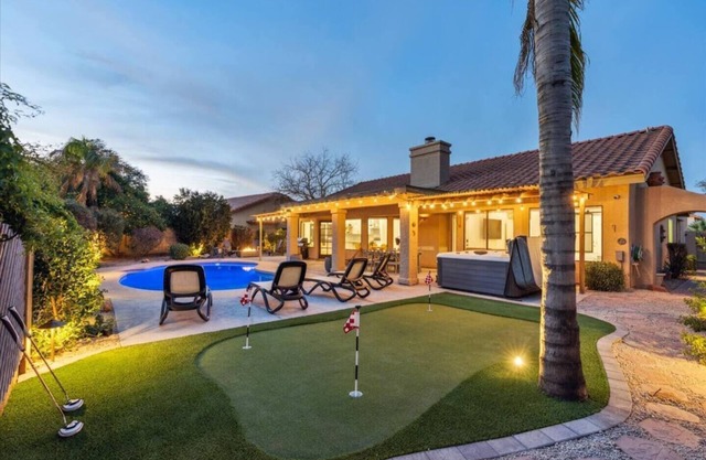 NEW Remodeled Tempe Pool Home!