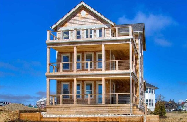 New* Seabrook's Ciao Bella Beach: Oceanview, Dog Friendly!