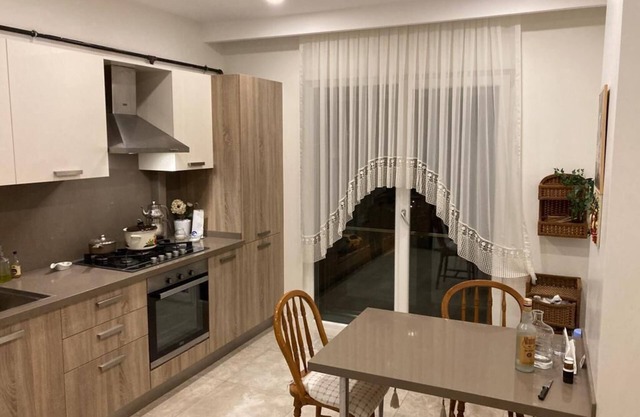 NEW Spacious 3 Bedroom Apartment in Fenerbahce