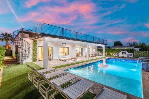 NEW The Casa Privada Luxe Villa