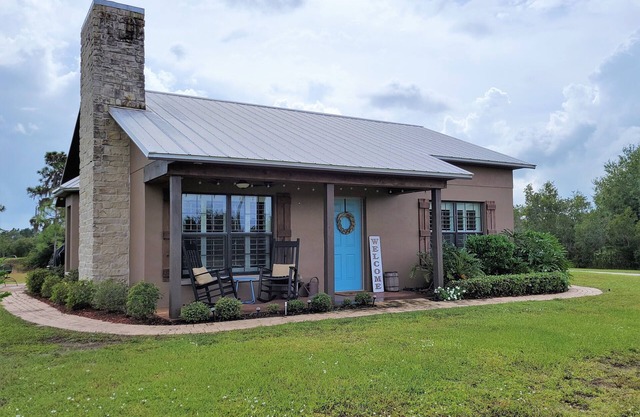 (NEW) The Guesthouse (near Lakewood Ranch)